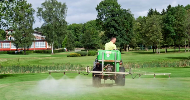DCM INTRO® 2.0 bij het waterbeheer van grasvelden Thumb