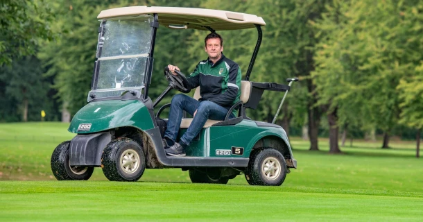 Philippe Mallaerts van Brabantse Golf stelt vast: “Stabiele greens en een gezondere grasmat door doordachte bemesting.” Thumb